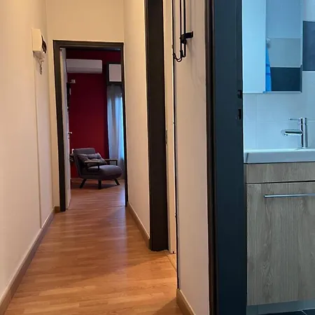 Apartment Above Near The Airport